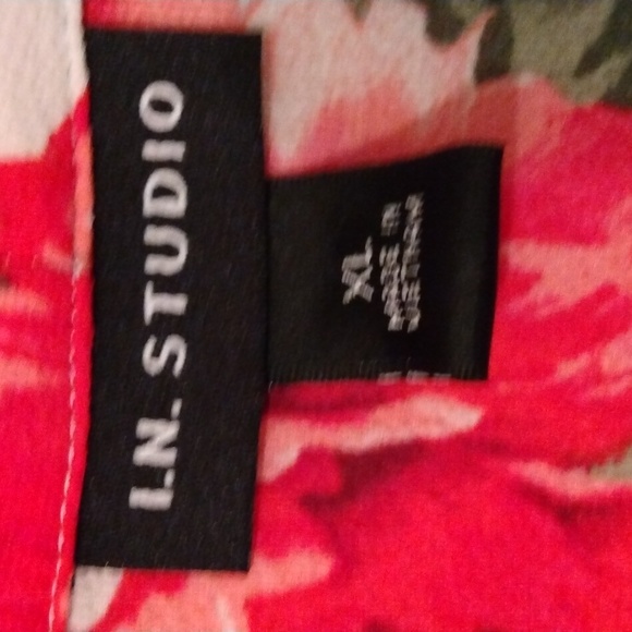 Topper - Picture 3 of 7